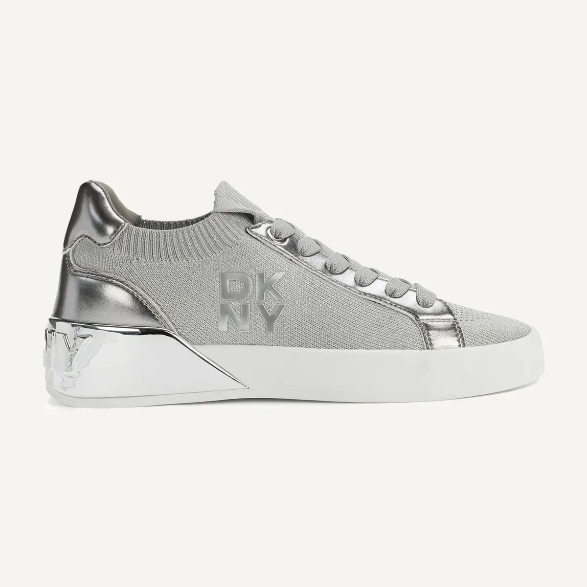 DNKY MALLORY LACE UP SNEAKER 9M