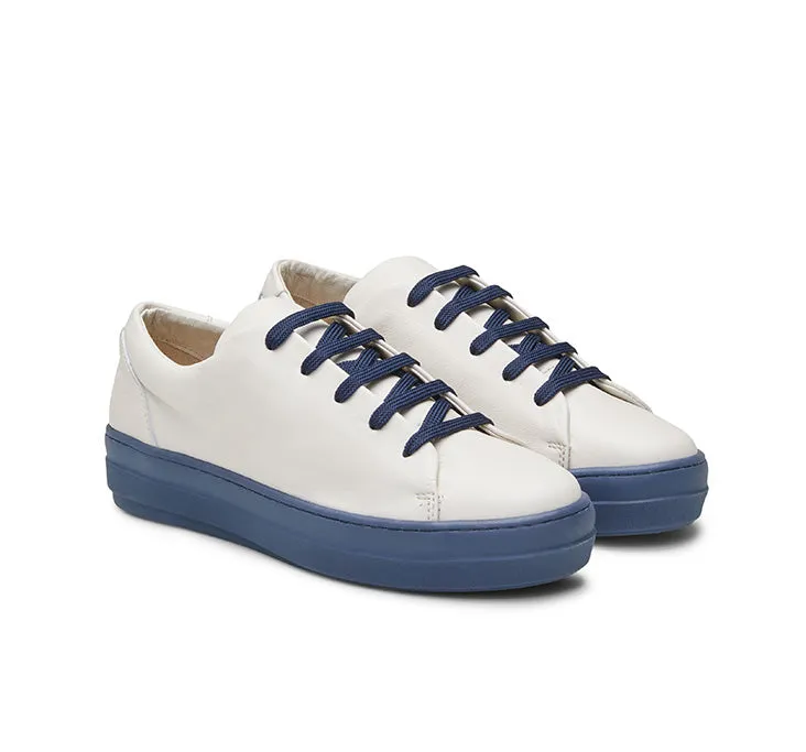Jane leather sneaker