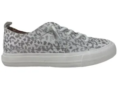 Kyrie Leopard Sneaker