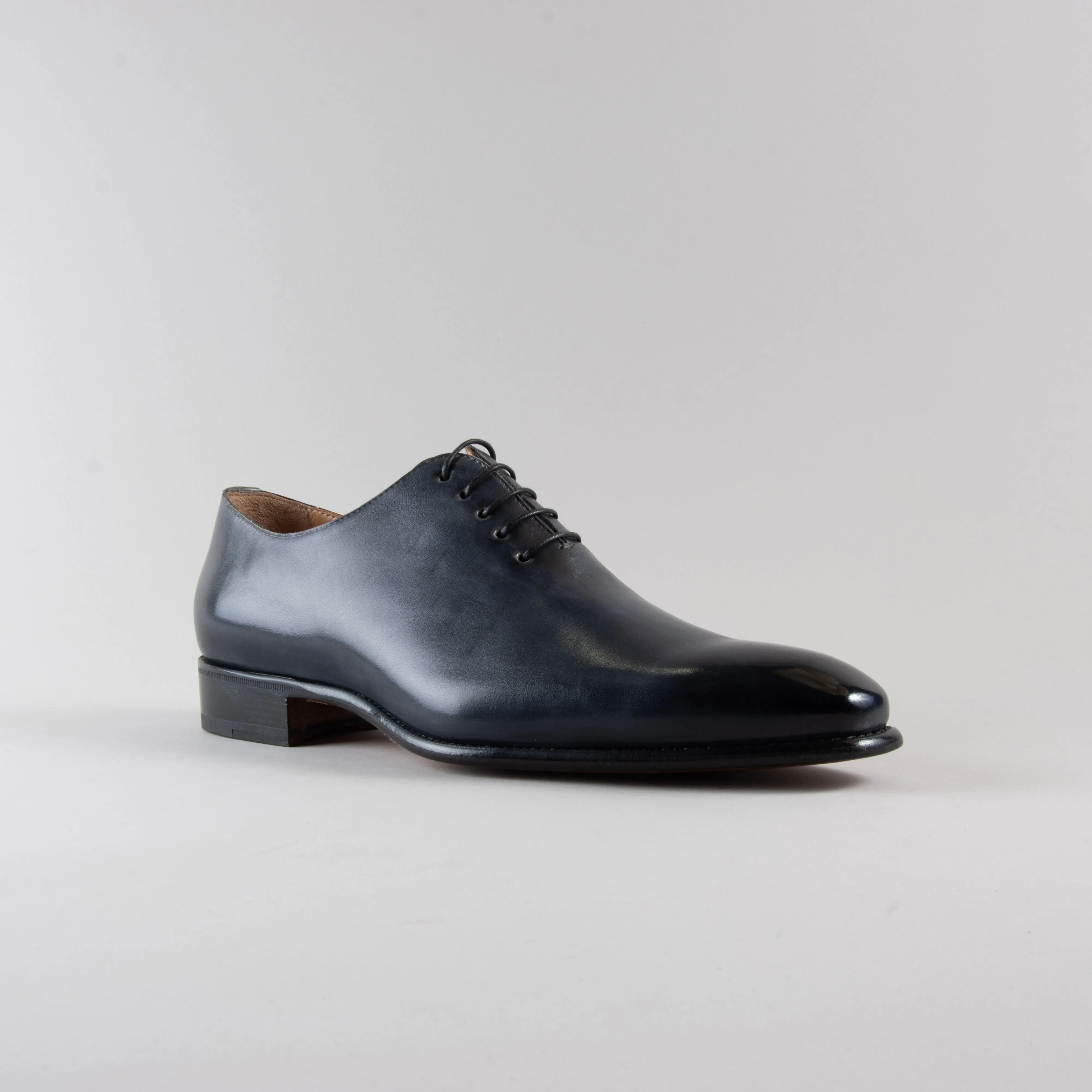 Smooth antiqued Oxford