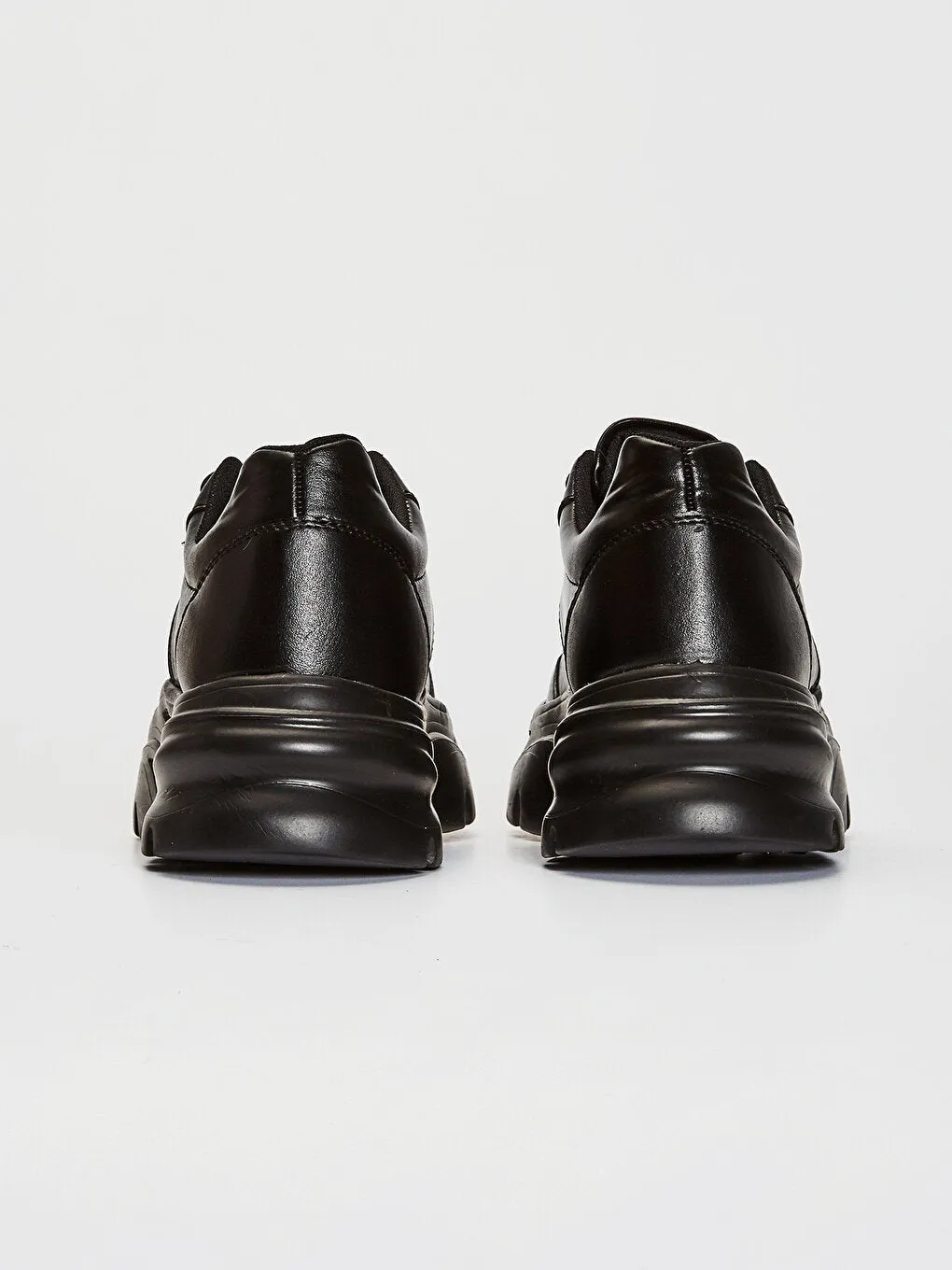 Women's Lace Up Sneaker
