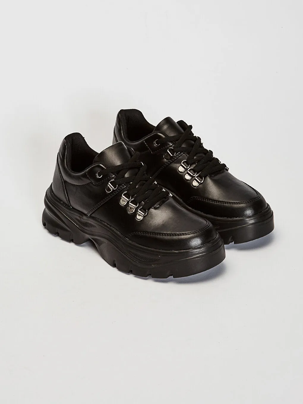 Women's Lace Up Sneaker